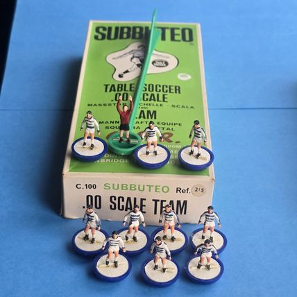 Subbuteo HW TEAM QPR COMPLETE SET Number 215 QUEENS PARK RANGERS QPR