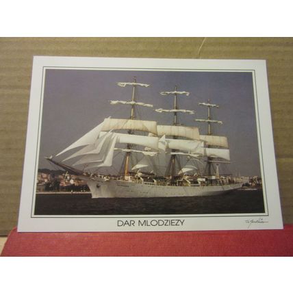 TALL SHIPS 1994 series unused postcard 'DAR MLODZIEZY' of Poland. /