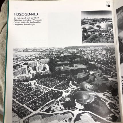 Klaus E.R. Lindermann Ein Fest Verandert Eine Stadt 1975 Hardcover