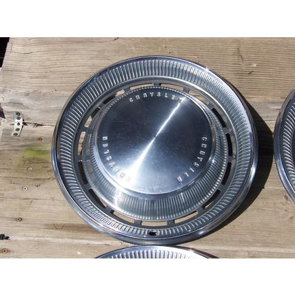 1970 CHRYSLER NEW YORKER HUBCAPS (4) OEM 15" HOLLANDER #349