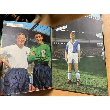 c1960 "THE BIG BOOK OF FOOTBALL CHAMPIONS" 1960/61 SEASON SOCCER HB BOOK (P4)
