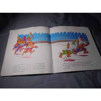 1974 FLINTSTONES Book & Record Set! Excellent Condition!! $10.00 obo!