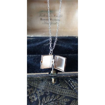 Antique Vintage Edwardian 1900-s Holy Bible with Graver Inside on Modern Chain