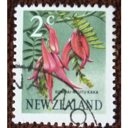 New Zealand 1967 Decimal Currency definitives 2c Kowhai Ngutu used stamp SG847