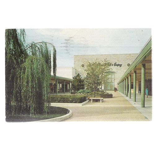 MAYFAIR SHOPPING CENTRE, WAUWATOSA, WISCONSIN, USA. used postcard 1961 pm /