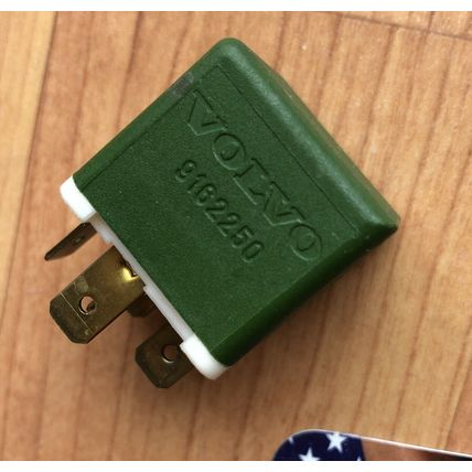 Volvo V70 S70 C70 850 Fuel Pump ECC Climate Blower Relay 9494787 V23134A52X377