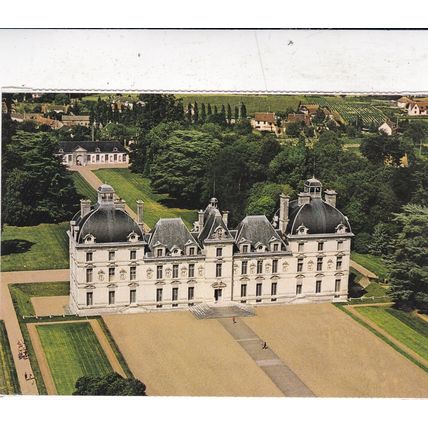 Cheverny en Blesois Chateau France Postcard unused VGC