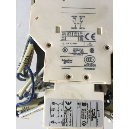LOT 3 TELEMECANIQUE LA 4 DE 1E,24V, LADN40 CONTACTORS,24-48v COIL,A015850,BE