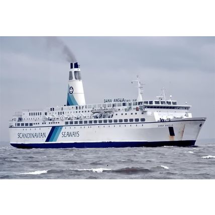SQ1850 - Scandinavian Seaways Ferry - Dana Anglia - photograph 6x4