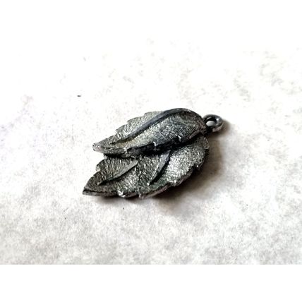Double Leaf Pendant in Aged Silver Tone Metal, Vintage Botanical Jewelry