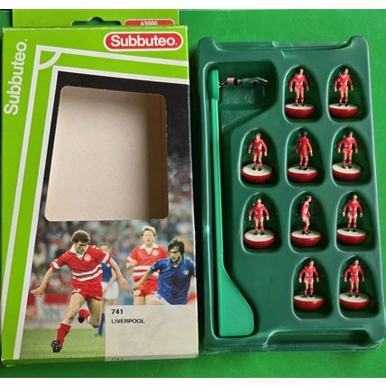 Subbuteo lw team ref 741 LIVERPOOL COMPLETE SET IN CORRECT LABEL BOX