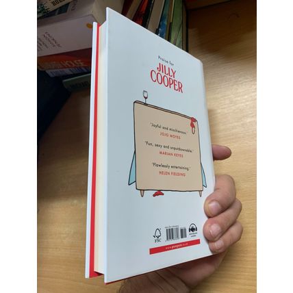 SIGNED COPY* 2020 JILLY COOPER "BETWEEN THE COVERS" HARDBACK BOOK (P3)