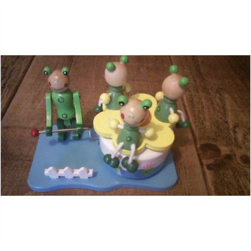 FROG - WOODEN WINDING MUSIC BOX