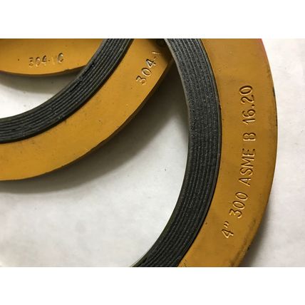 NEW lot of 4 Garlock Flex Seals,304-VC 4" 300 asme B 16.20,300,304-VC,AG