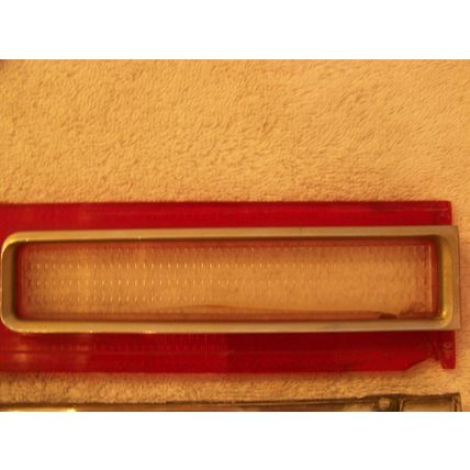 1972 CHRYSLER NEW YORKER DRIVER SIDE TAILLIGHT LENS & BEZEL