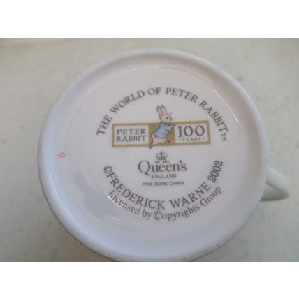 Peter Rabbit - Queen's England - 100 years - Fine Bone China - 7oz Mug - FREDER