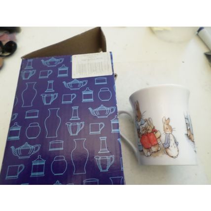 Peter Rabbit - Queen's England - 100 years - Fine Bone China - 7oz Mug - FREDER