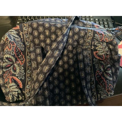 Vera Bradley Retired Classic Navy Duffel\Shoulder Bag