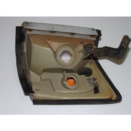 1988 88 1989 89 Subaru DL Wagon RH Turn Signal Assy OEM IKI 5173