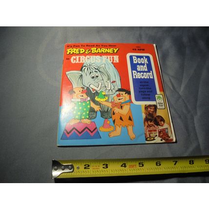 1974 FLINTSTONES Book & Record Set! Excellent Condition!! $10.00 obo!