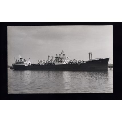 TA0669 - Esso Oil Tanker - Esso Oxford - built 1953 - photograph