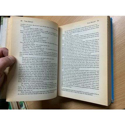 1978 MARK TWAIN "TOM SAWYER/HUCK FINN/PRINCE PAUPER" ILLUSTRATED HB BOOK (P4)