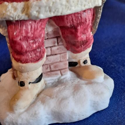 International Resourcing SANTA Claus 4 1/2 FIGURINE 1992 Christmas United States