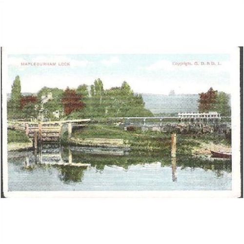 Mapleburham Lock, Purley, Berkshire - postcard c.1905