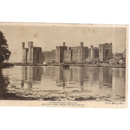 CARNARVON CASTLE from River Saint vintage unused postcard early 20th c. (a) =
