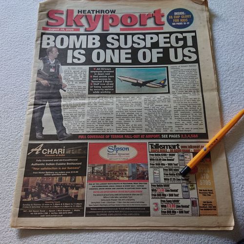 London Heathrow Airport vintage SKYPORT staff Newspaper 2006 TERRORISM FEARS