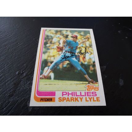 1982 Topps Card # 285A Sparky Lyle Excellent-Mint (6) Philadelphia Phillies