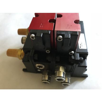 VERSA CUST-C7BOTTOM-P220-000328 VALVE ASSEMBLY 24VDC CSG-4332-HC-D02 C7M-4362-2