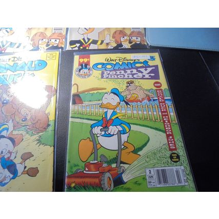 LOT of FIVE NM- Walt Disney's Comics! $10.00 obo!! Worth $15.00!! Each of these