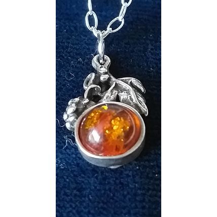 Antique Vintage 1940-s 925 Sterling Silver Natural Amber Pendant & 18 Inch Chain