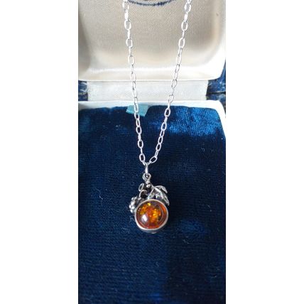 Antique Vintage 1940-s 925 Sterling Silver Natural Amber Pendant & 18 Inch Chain
