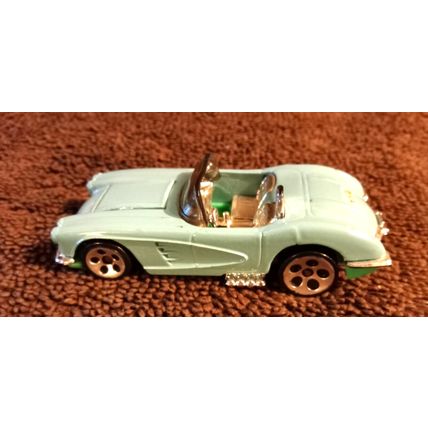 Old Vintage 1994 Mattel Hot Wheels 1958 Light Blue Corvette Scale 1:64