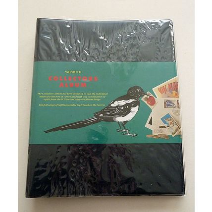 W H SMITHS COLLECTORS RANGE 4 RING PADDED ALBUM - FOR STAMPS/COINS - NO LEAVES
