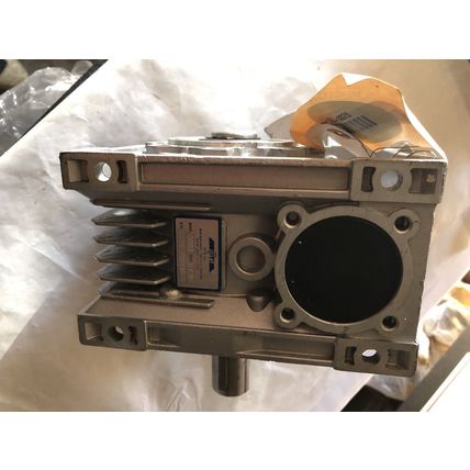 NEW IPTS iblcs063,BLCS063 RIGHT-ANGLE GEAR REDUCER,1:7.5-RATIO,DLCS063,1:7.5,CH