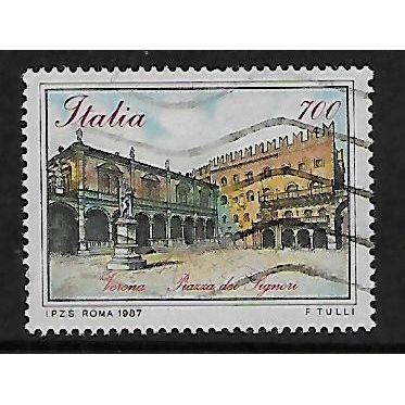 ITALY 1987 PIAZZAS 700L PIAZZA DEL SIGNORI VERONA 1976 FINE USED