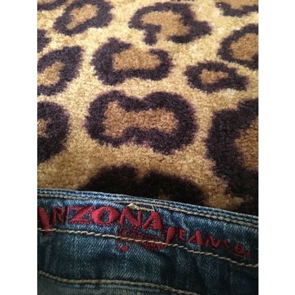 Arizona Girls Capri Jean Shorts Zip & Button Pockets Cuffed Size 4 Blue