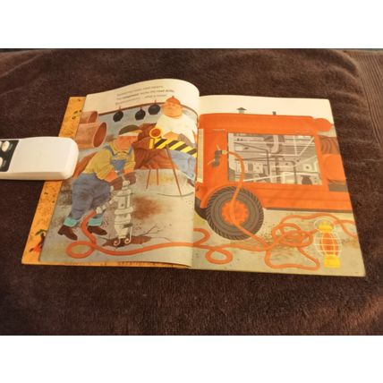 Little Golden Book Machines By William Dugan 5.0 Very Good/fine Shape 1961