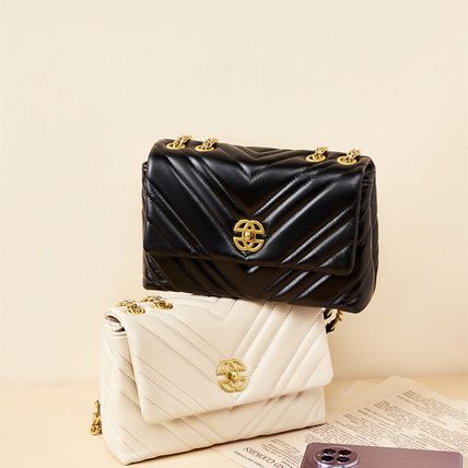 Women Stylish Leather Casual Chain Strap Shoulder Bag