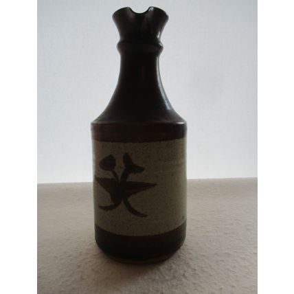 Large Jaquie Durant studio pottery jug, 1970s, Pendeen, Cornwall.