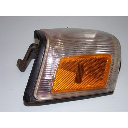 1988 88 1989 89 Subaru DL Wagon RH Turn Signal Assy OEM IKI 5173