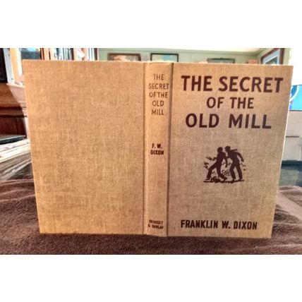 Old Vintage Childrens Book The Secret Of The Old Mill W/Dustjacket 1927