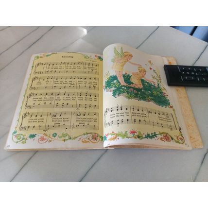 Old Vintage Original Little Golden Book Of Hymns (H) Eighth Edition 1947