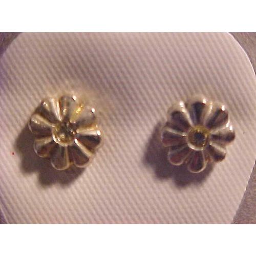 Silver Daisy Flower Earrings Crystal Center Pinwheel Pierced Surgical Steel 7mm