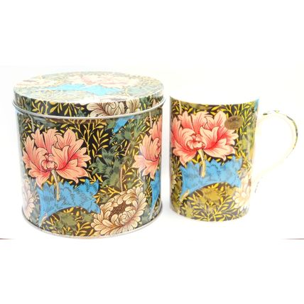 Pink Floral Mug Fine China Black Background William Morris Design 10.5 CM