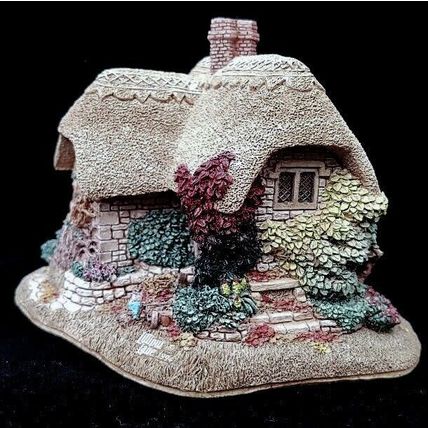 Lilliput Lane Autumn Hues Thatched Cottage Vintage Ornament
