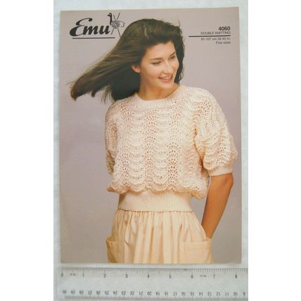 Vintage: Emu 4060 ladies lacy top, DK